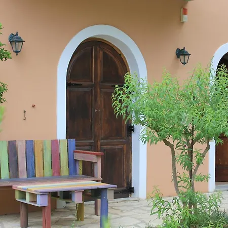 4 ατόμων-cozy Family Close To The Beautiful Beaches Casa de Férias Athánion