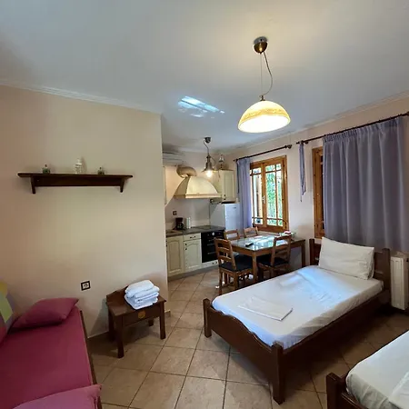別荘 4 ατόμων-cozy Family Close To The Beautiful Beaches Athánion